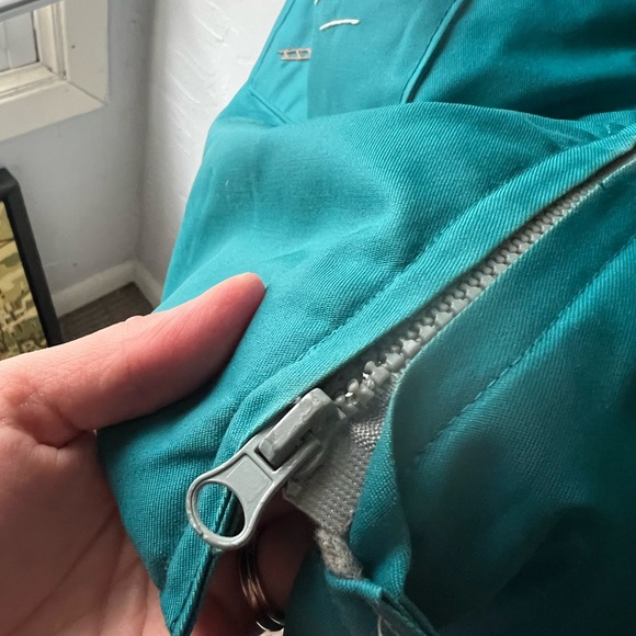 Authentic Inuit coat purchased in Toronto - Picture 8 of 8